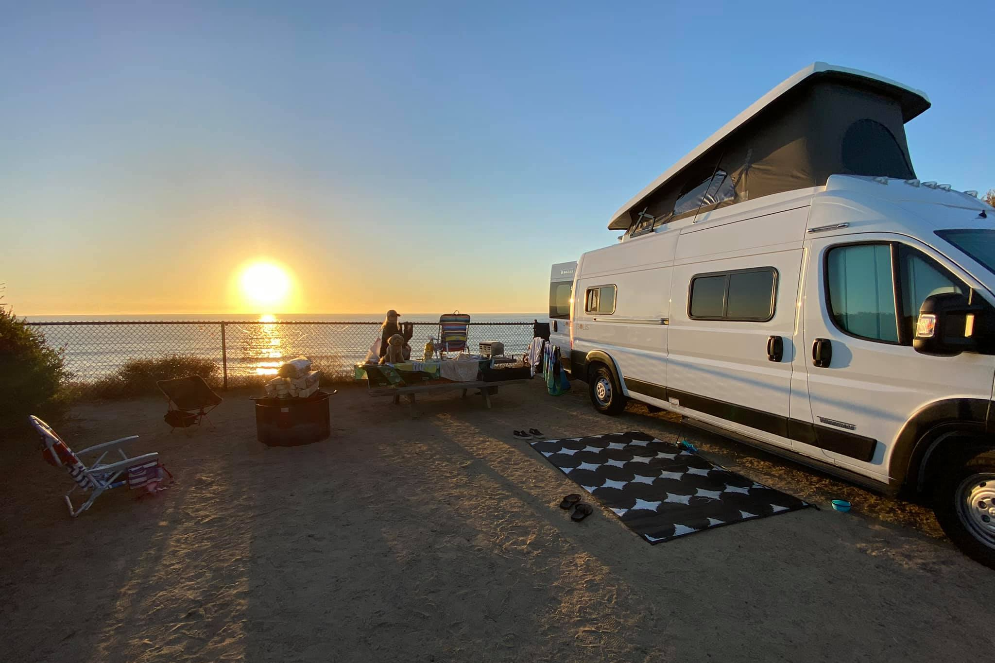 Winnebago Solis - Your Home to Roam (Winnebago Solis, 6 seatbelts, sleeps 6) - Irvine King