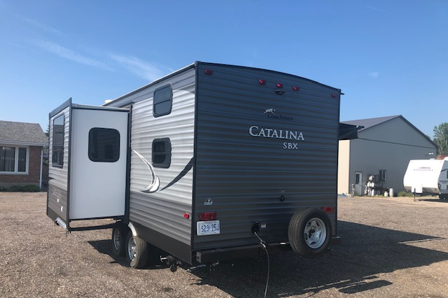 Coachmen Catalina 221 TBS Travel Trailer