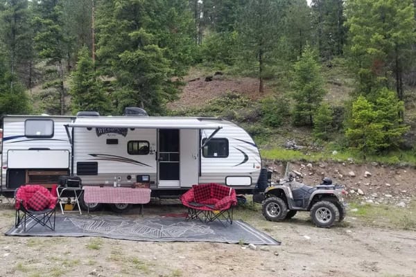 THE PLACE TO BE! Family Friendly Camping Forest River Wildwood