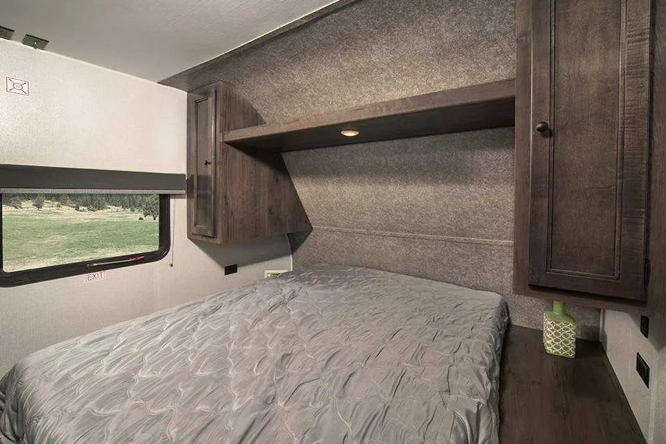 william's Jayco Starcraft 26BHS Travel Trailer