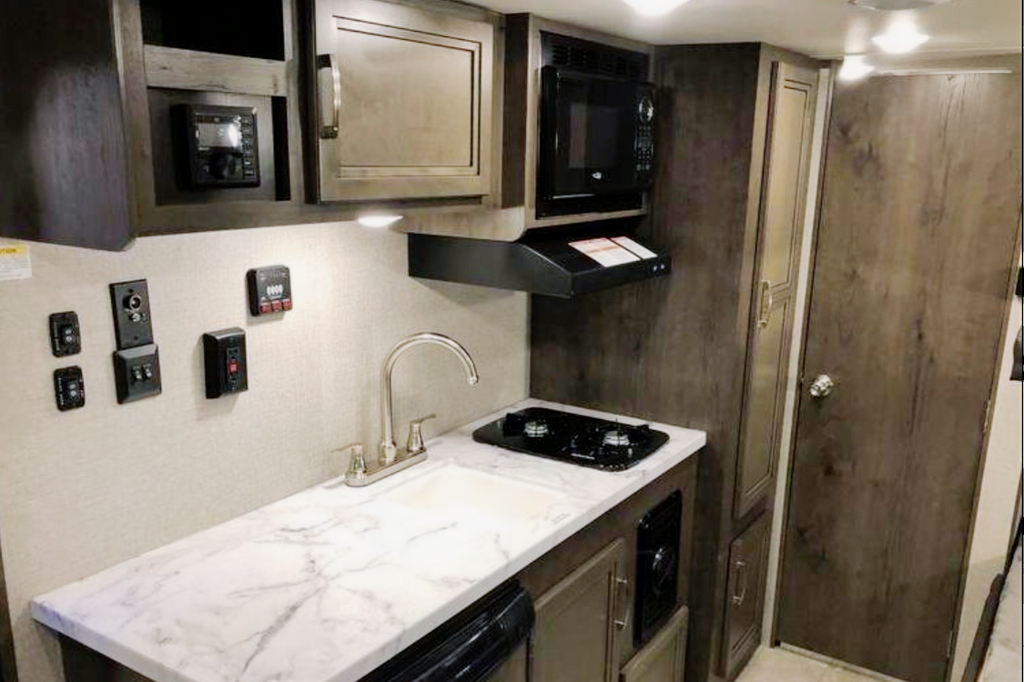 Chris's Jayco 184 BS Baja Travel Trailer