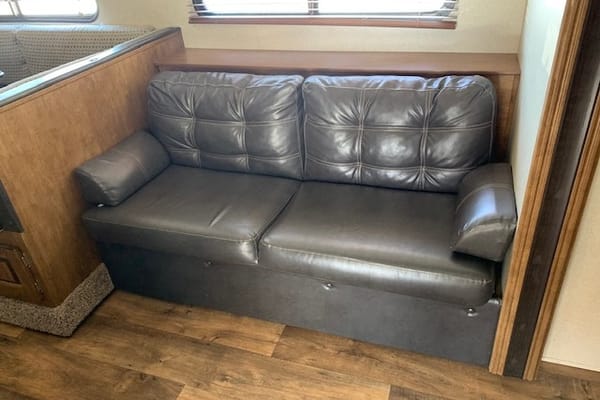 Pete and Adi's Travel Trailer - Start Making Memories