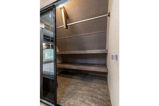 Tim's Aurora 34BHTS Travel Trailer