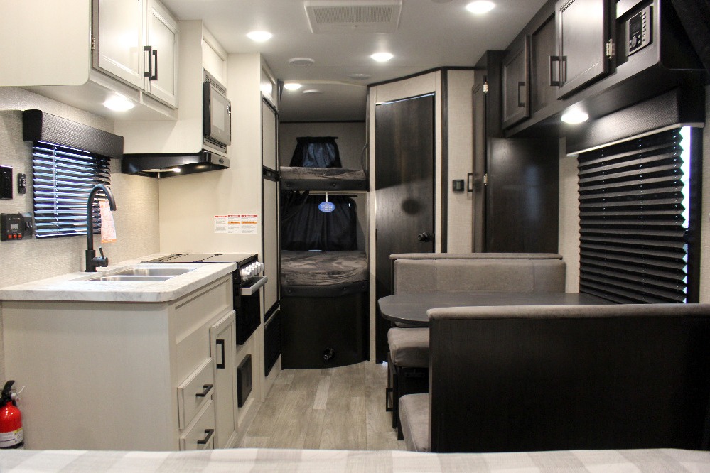 Catherine's Jayco Jay Flight SLX 224BH Travel Trailer