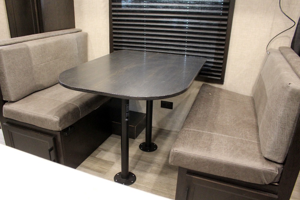 Catherine's Jayco Jay Flight SLX 224BH Travel Trailer