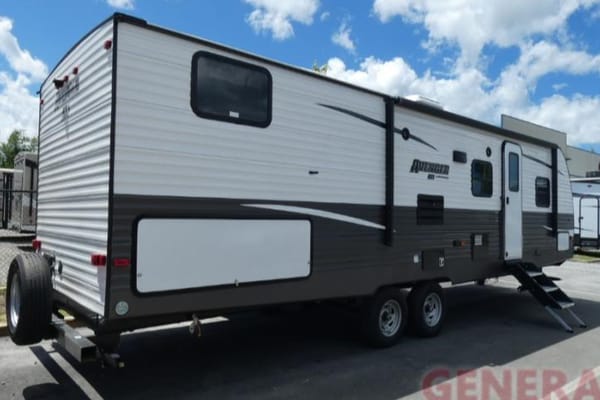 Sun Prime Time Avenger ATI Travel Trailer