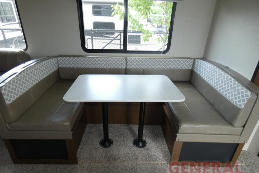 Sun Prime Time Avenger ATI Travel Trailer