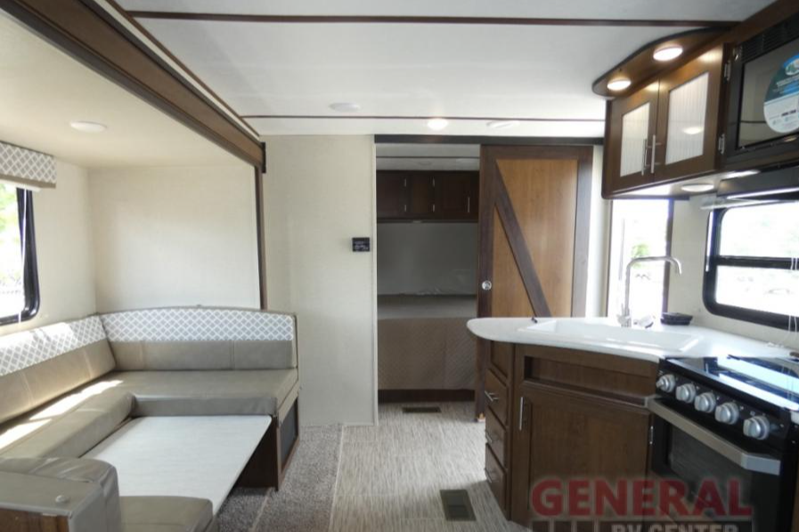 Sun Prime Time Avenger ATI Travel Trailer