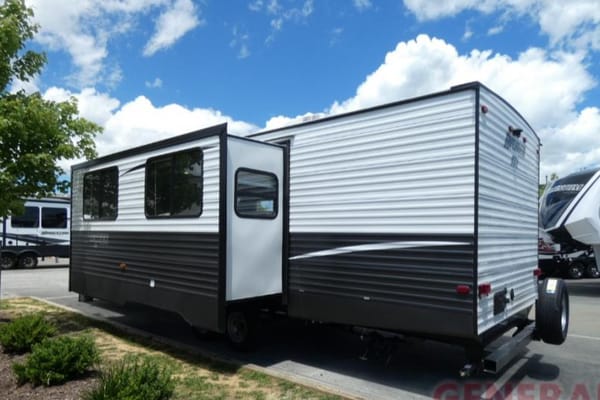 Sun Prime Time Avenger ATI Travel Trailer