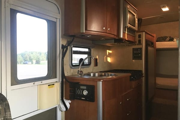 !!! MAY SPECIAL OFFER !!! MERCEDES SPRINTER. Winnebago View.