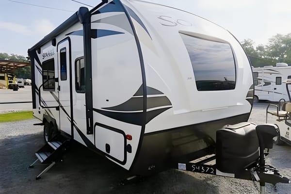 Mary & Shawn's Palomino Solaire 202RBS Travel Trailer