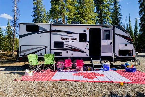 Ian and Lindsay's Heartland North Trail 24BHS Travel Trailer