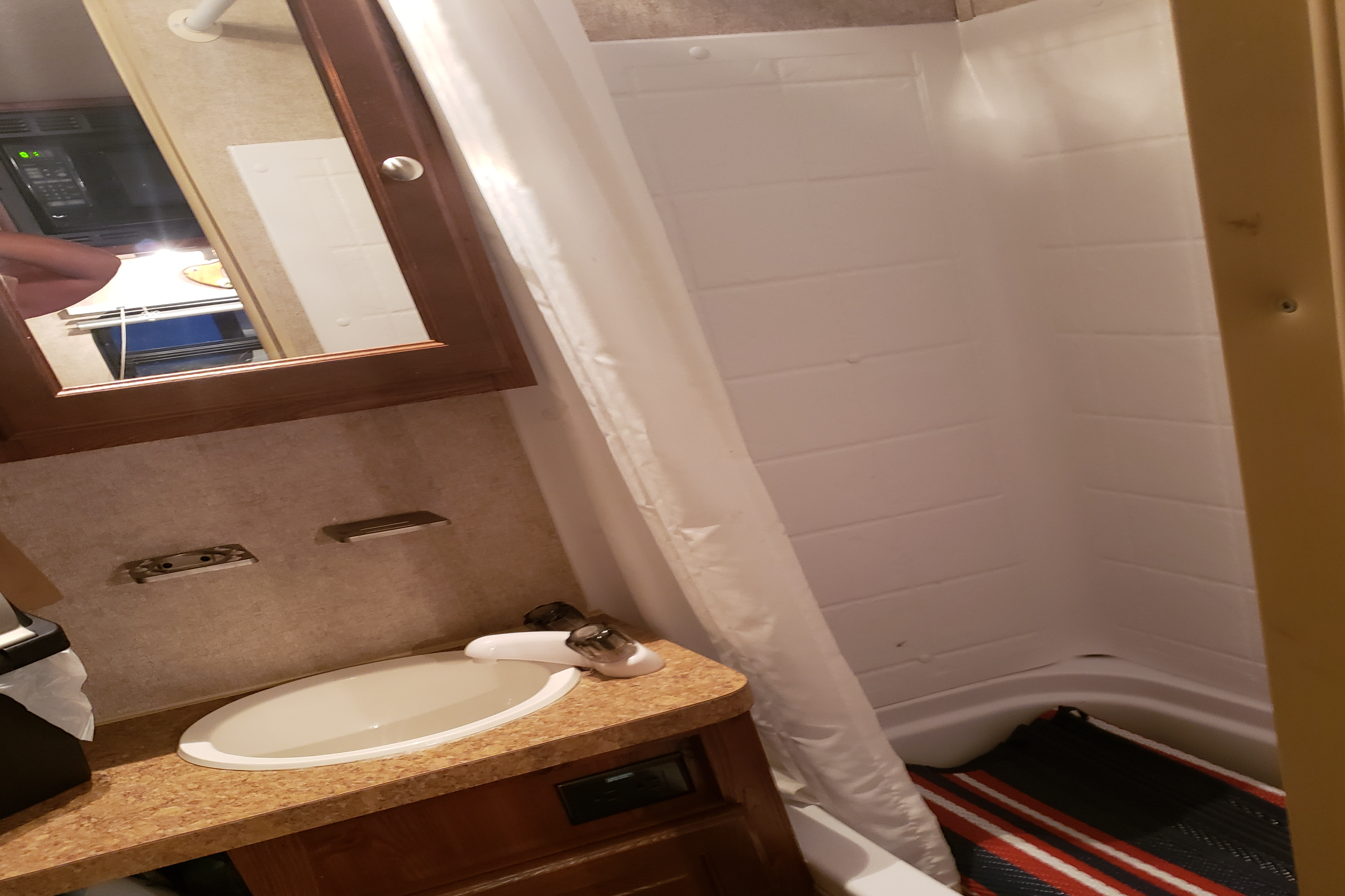 Terri's Rockwood Roo Cottage on wheels