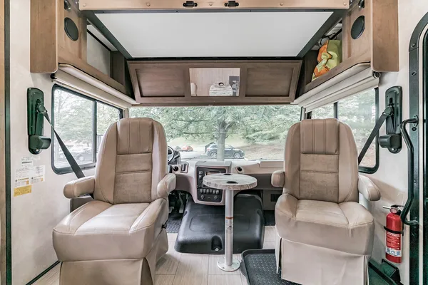 RV Francis - One of the best Class A RV's you are likely to find