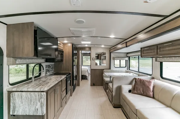 RV Francis - One of the best Class A RV's you are likely to find
