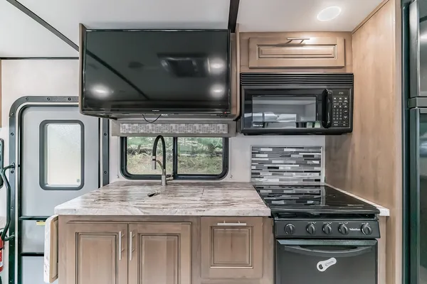RV Francis - One of the best Class A RV's you are likely to find