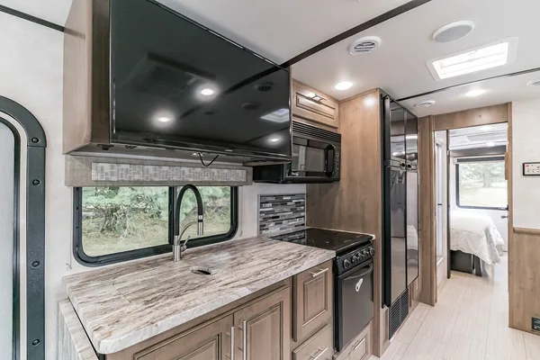 RV Francis - One of the best Class A RV's you are likely to find