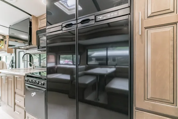 RV Francis - One of the best Class A RV's you are likely to find