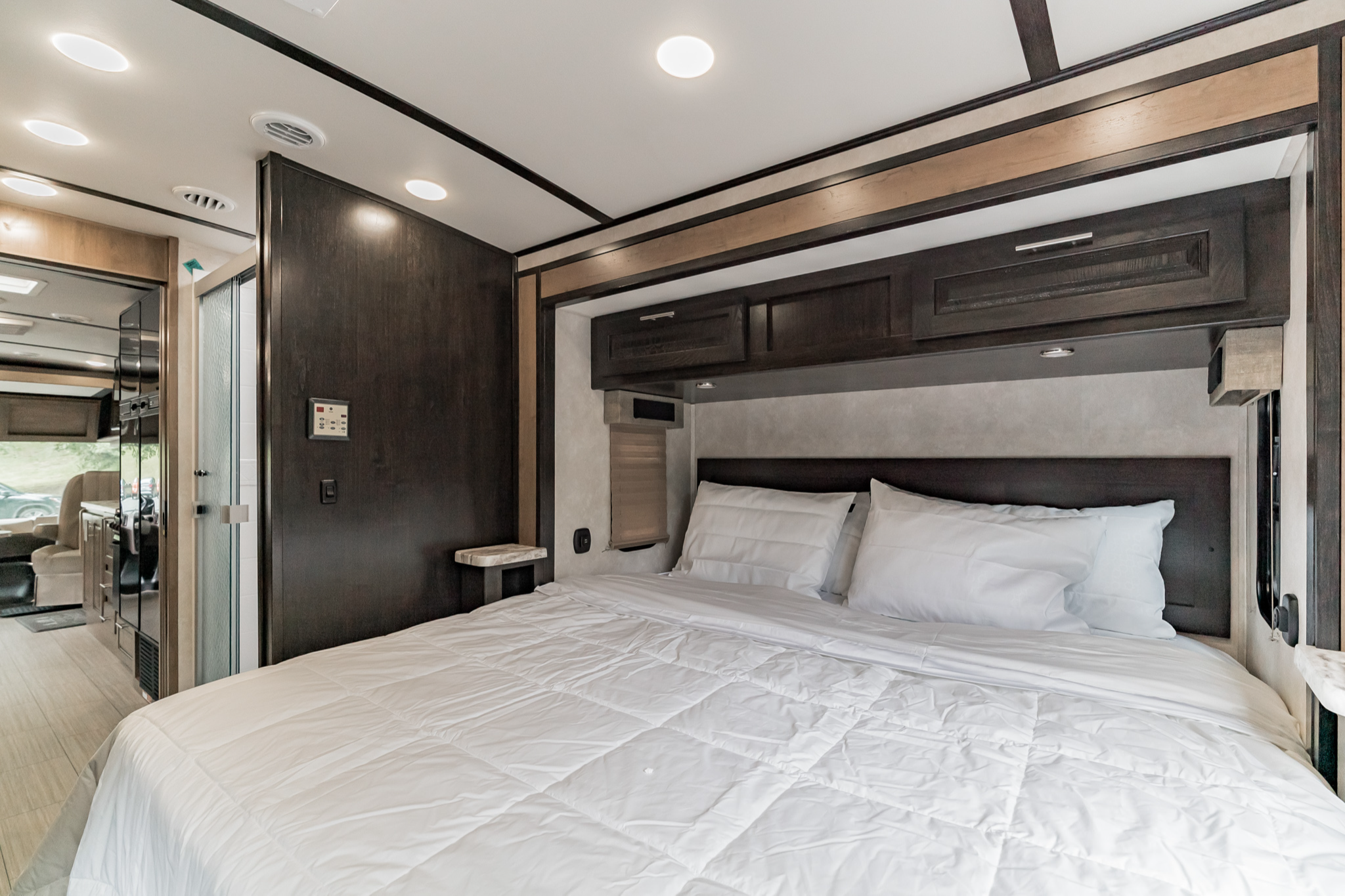 RV Francis - One of the best Class A RV's you are likely to find