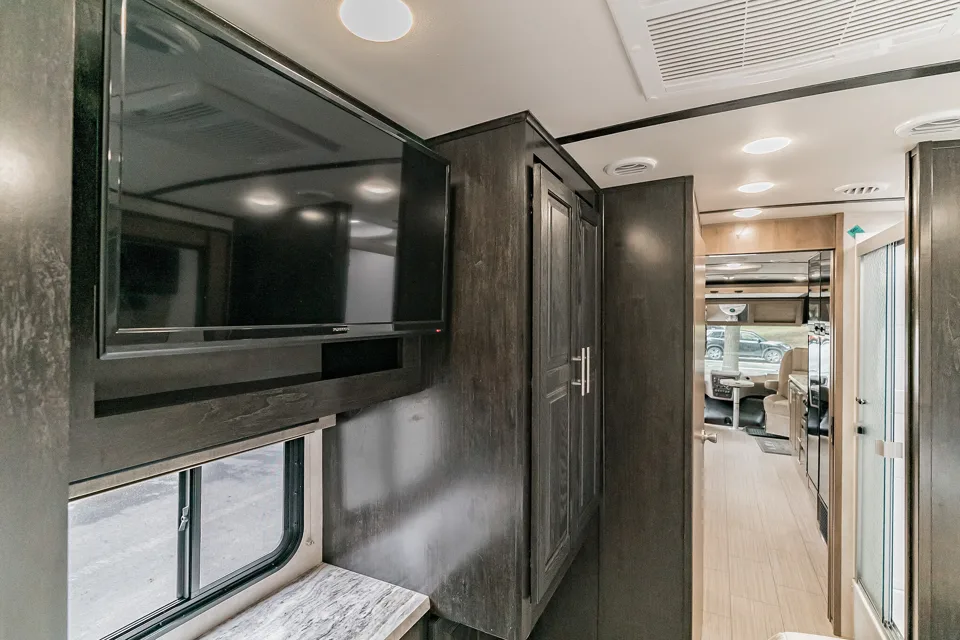 RV Francis - One of the best Class A RV's you are likely to find