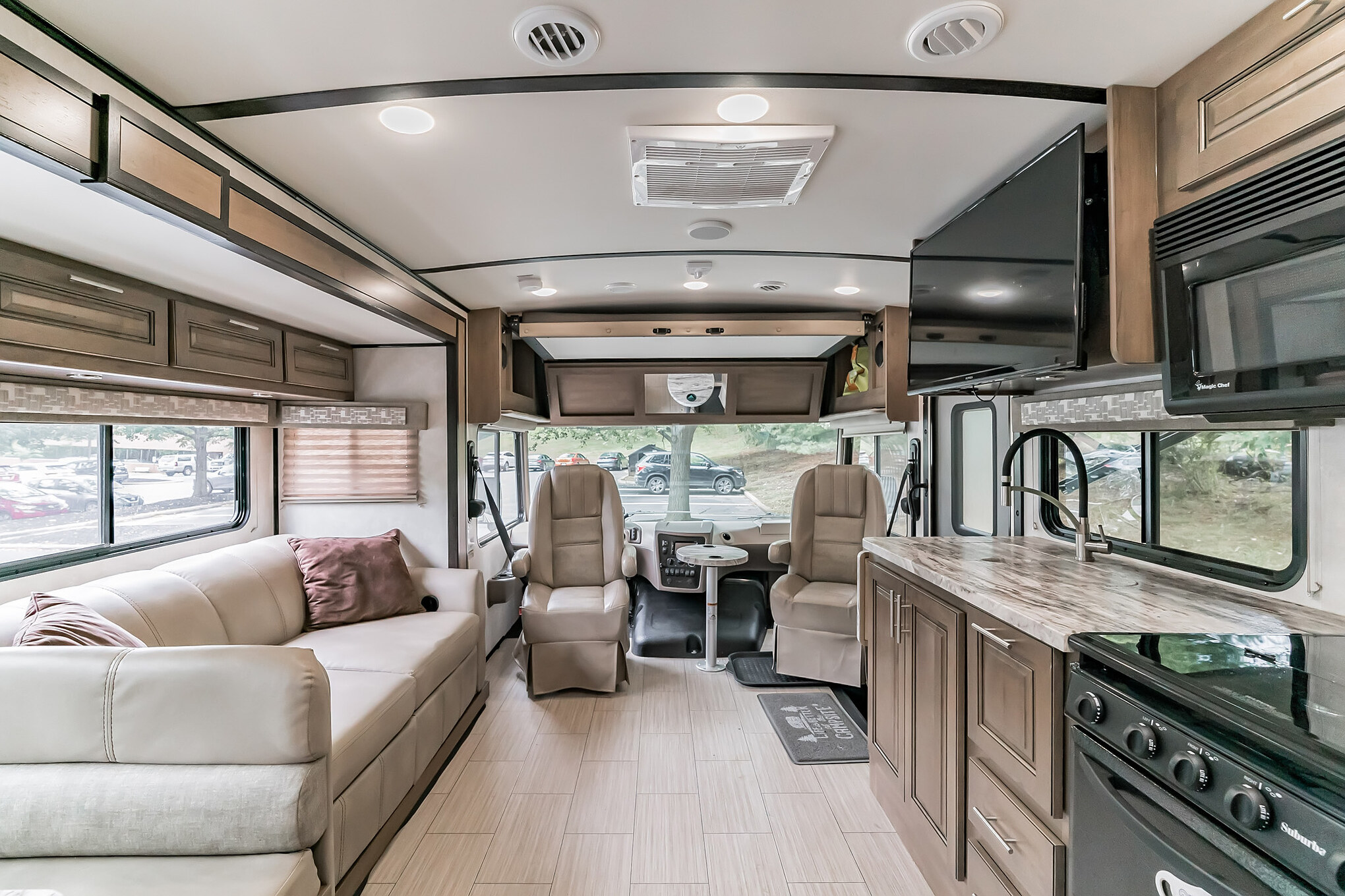 RV Francis - One of the best Class A RV's you are likely to find