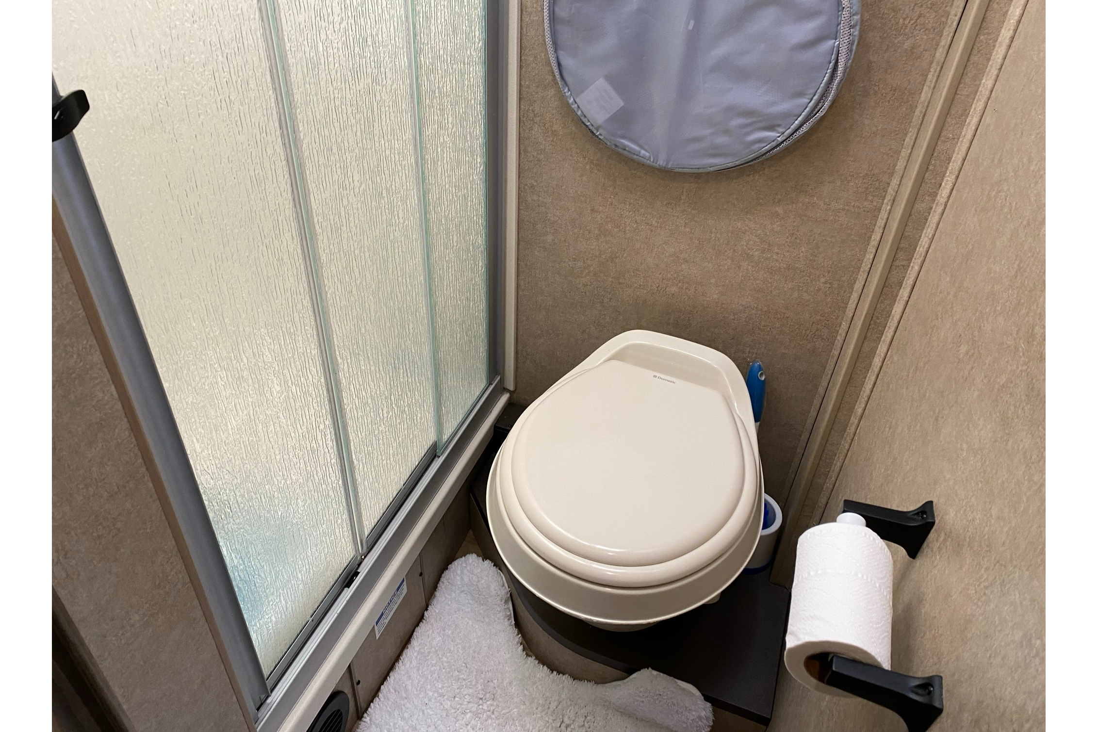 Steve's Coachmen Prism 2250LE Class C (Diesel)