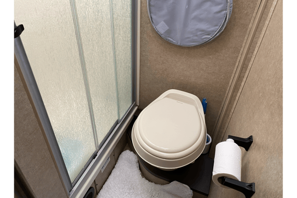 Steve's Coachmen Prism 2250LE Class C (Diesel)