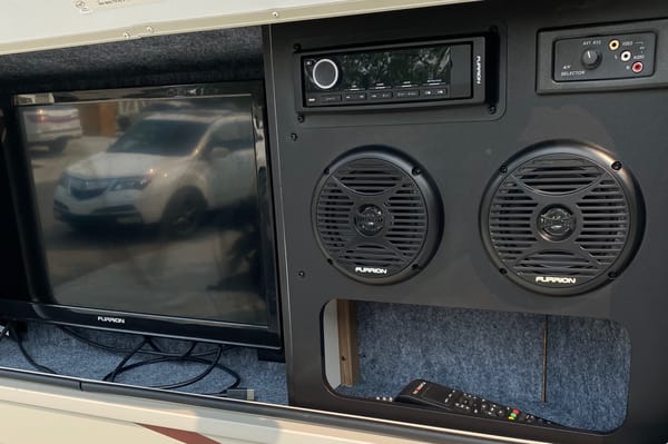 Steve's Coachmen Prism 2250LE Class C (Diesel)