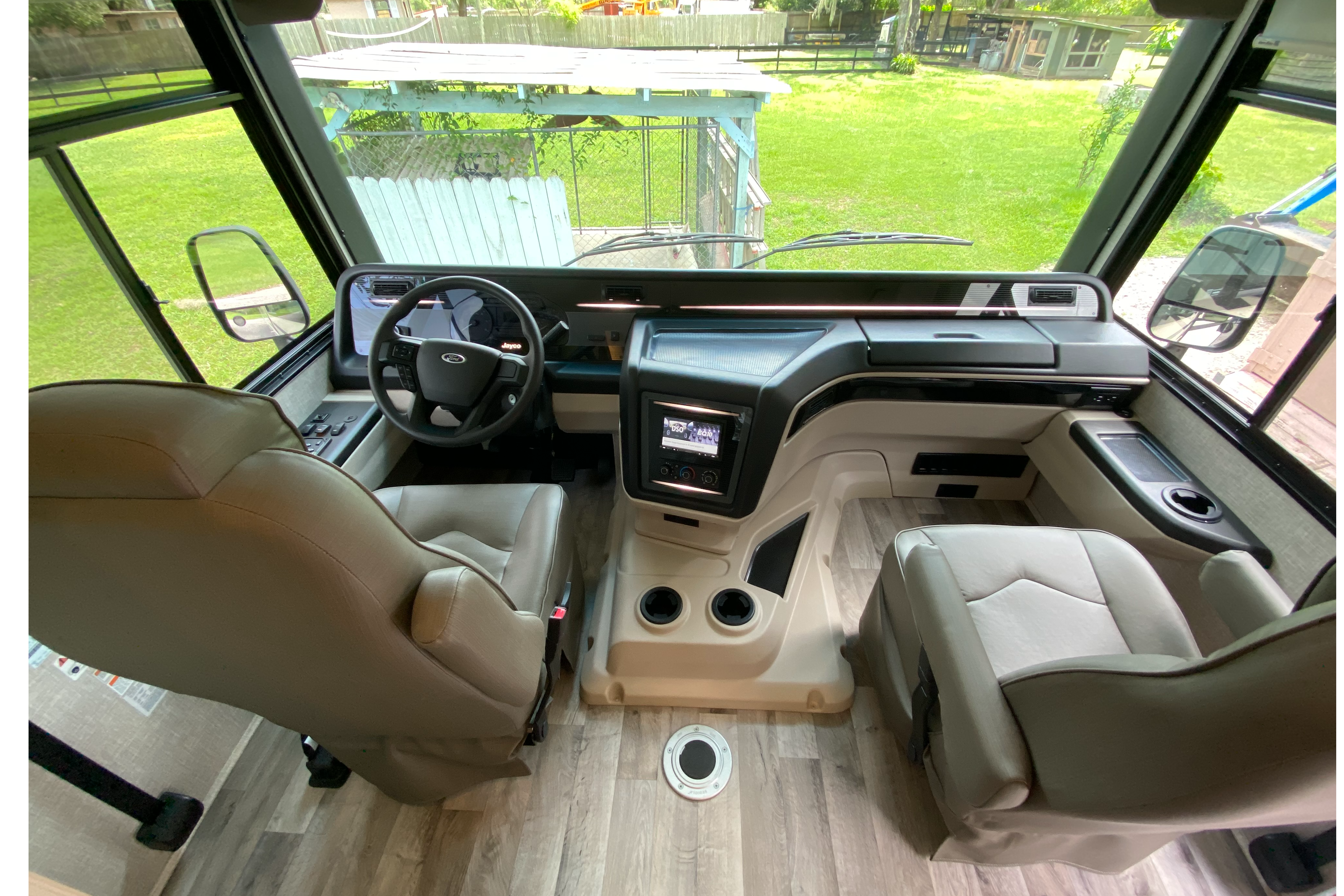 Gorgeous and Easy to Drive 2022 Jayco Alante