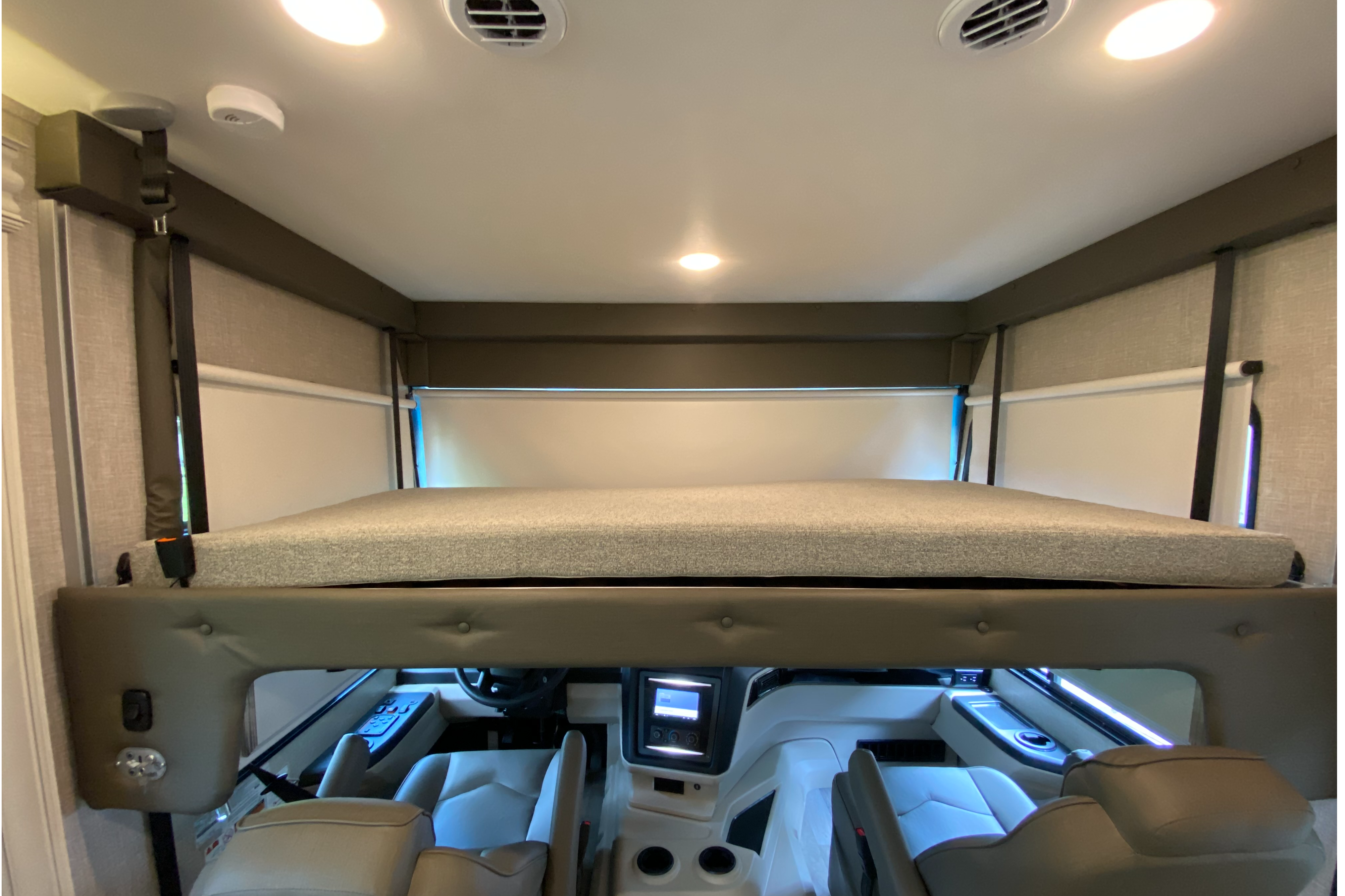 Gorgeous and Easy to Drive 2022 Jayco Alante