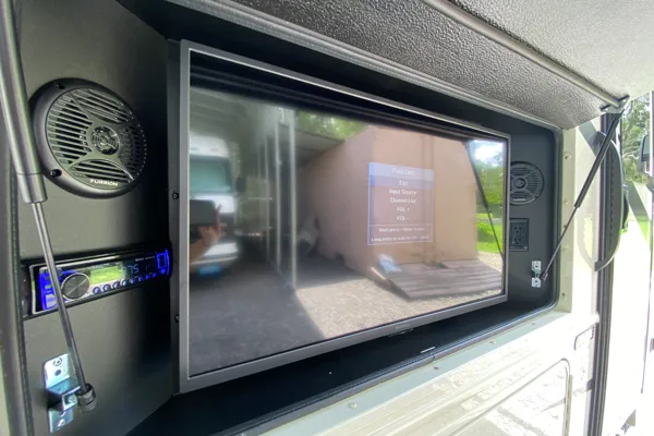 Gorgeous and Easy to Drive 2022 Jayco Alante