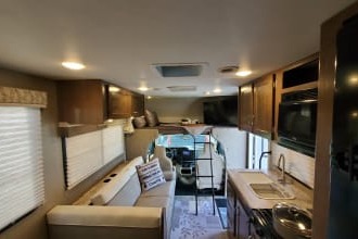 RV Trippin - “Waldo” Winnebago 25J Class C