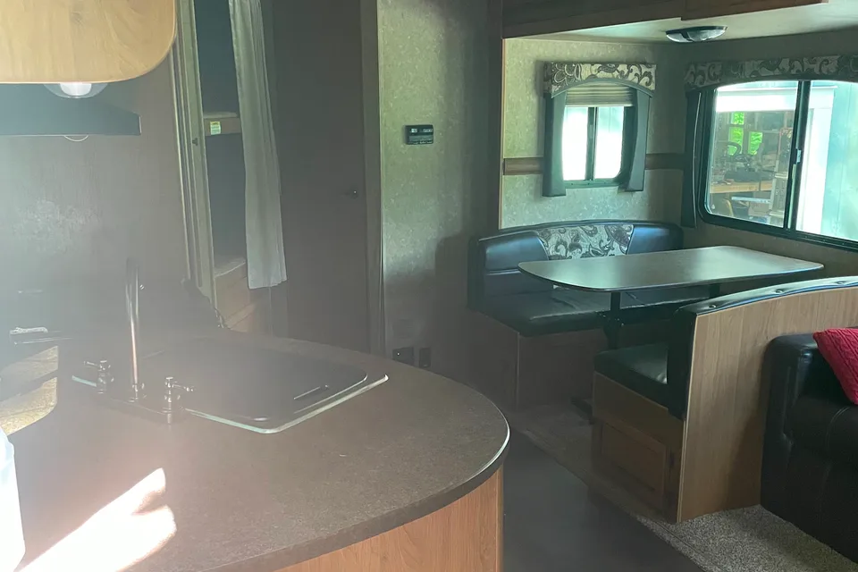 Erin's Sunset Trail 27bh Travel Trailer