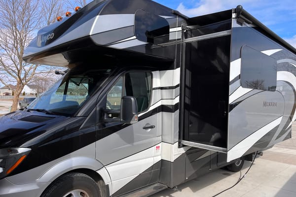 Joyful Jayco Melbourne Class C