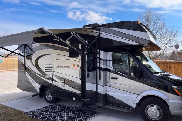 Joyful Jayco Melbourne Class C