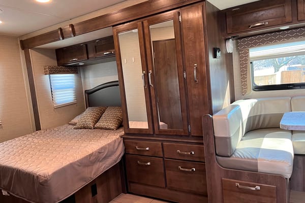 Joyful Jayco Melbourne Class C