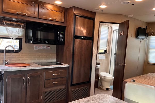 Joyful Jayco Melbourne Class C