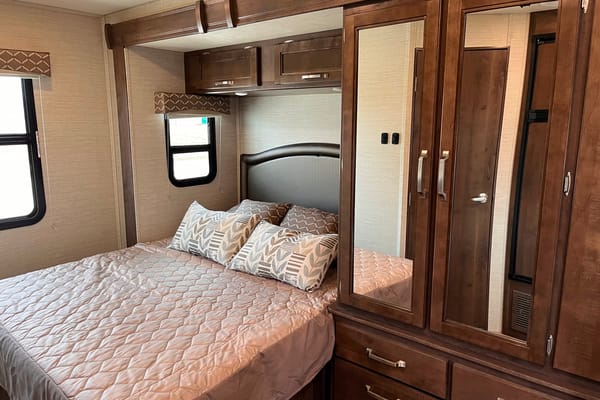 Joyful Jayco Melbourne Class C