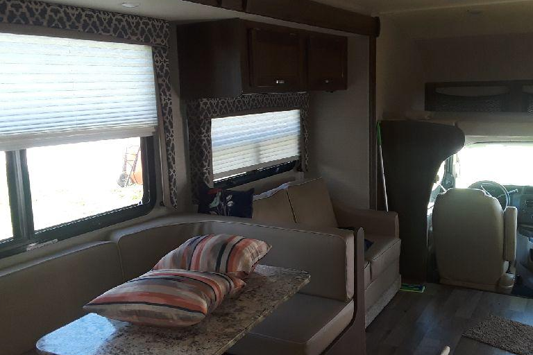 "DAWG House" 1 - includes 250 miles per day