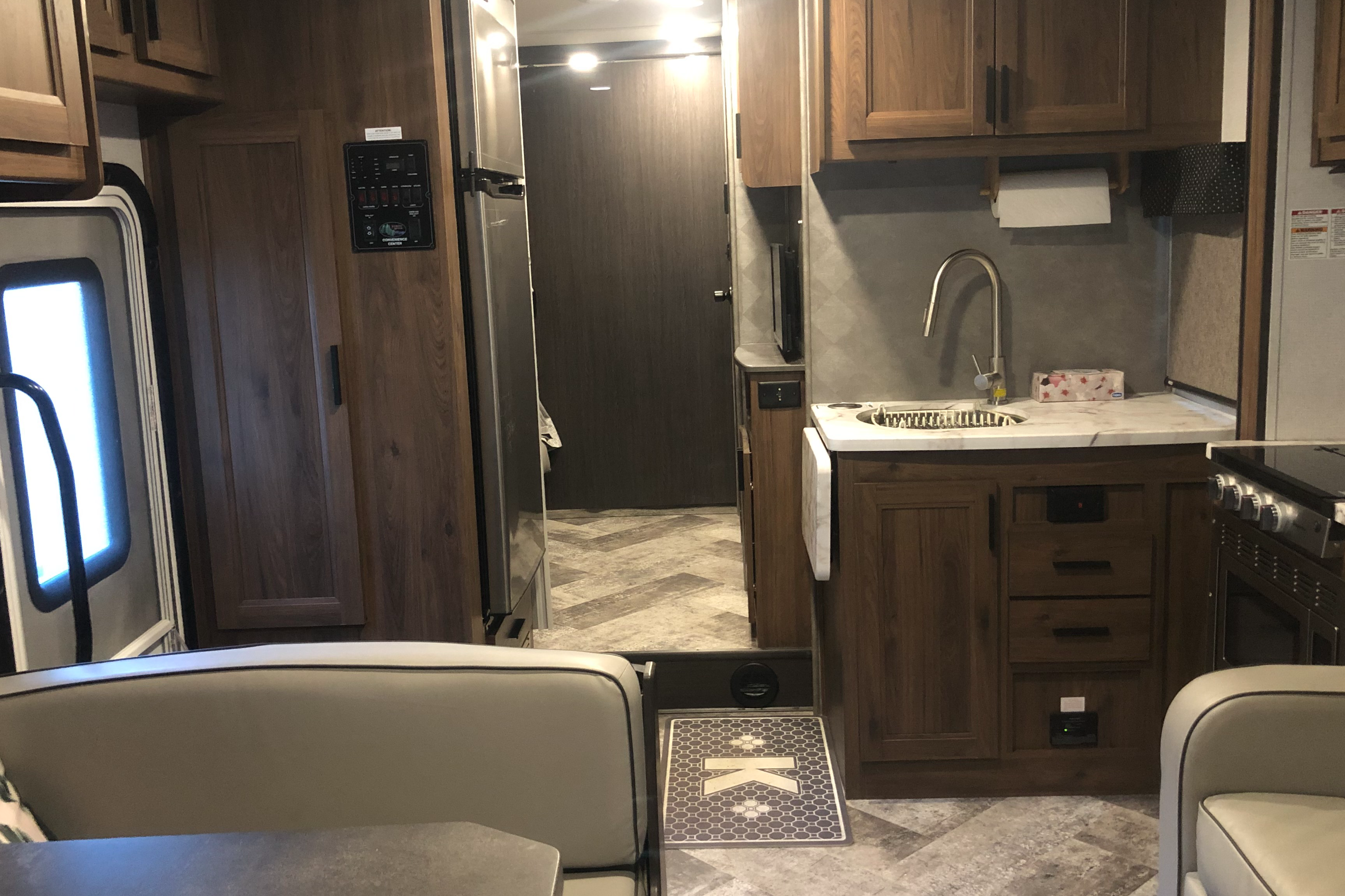 Cedarsquare's 2020 Forest River 3251LE Class C