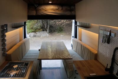 Leroy - Professionally Converted Campervan