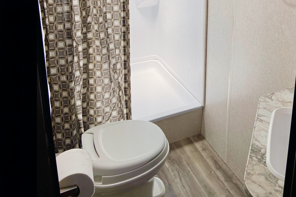 Robert's Jayco Jay flight SLX Travel Trailer