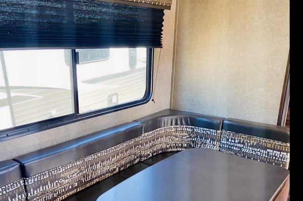 Robert's Jayco Jay flight SLX Travel Trailer