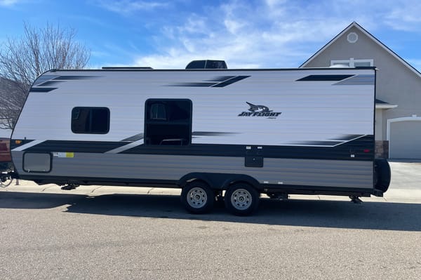 Steven's 2022 Jayco SLX 224BH Travel Trailer