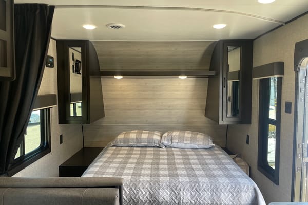 Steven's 2022 Jayco SLX 224BH Travel Trailer
