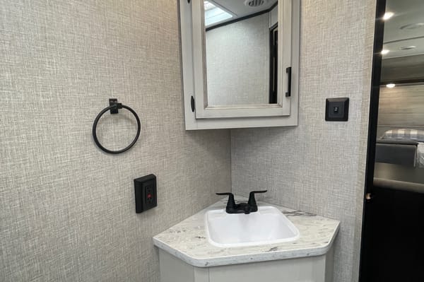 Steven's 2022 Jayco SLX 224BH Travel Trailer