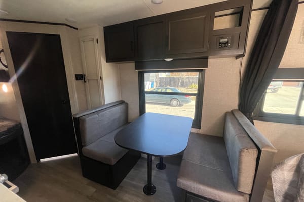 Steven's 2022 Jayco SLX 224BH Travel Trailer