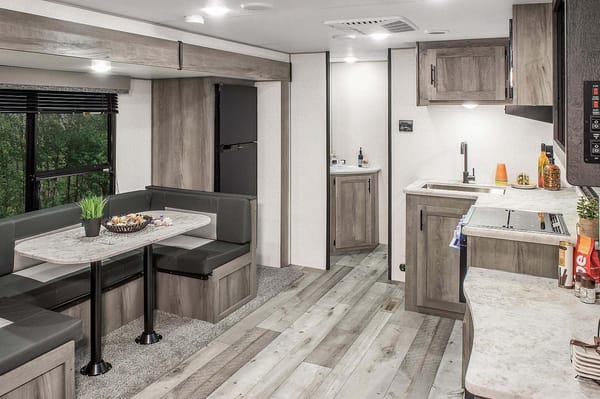2021 KZ Sportsman Sportsman KZ SE 2821BHSE - YOUR home away from home!