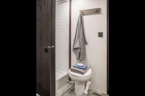 2021 KZ Sportsman Sportsman KZ SE 2821BHSE - YOUR home away from home!
