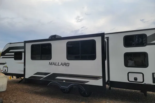 Isaac's Heartland Mallard Travel Trailer